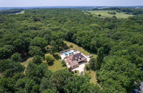 Rampieux House | Holiday house Rampieux for 1 - 12 persons with 5 bedrooms - Holiday house