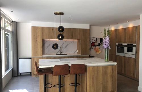 Leidschenveen-Ypenburg House | Holiday house 's-Gravenhage for 1 - 8 persons with 5 bedrooms - Twin house