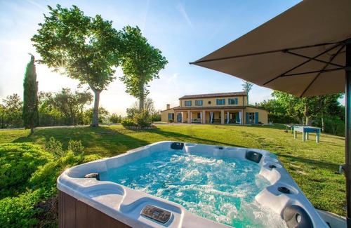 San Costanzo House | Holiday house San Costanzo for 1 - 14 persons with 6 bedrooms - Holiday home