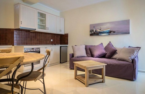 Skiathos House | Holiday house Skiathos for 1 - 9 persons with 5 bedrooms - Row house