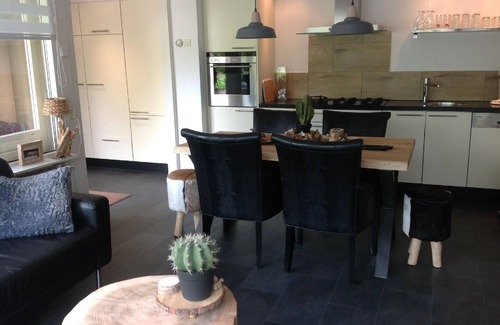 Stavenisse House | Holiday house Stavenisse for 1 - 6 persons with 3 bedrooms - Holiday house