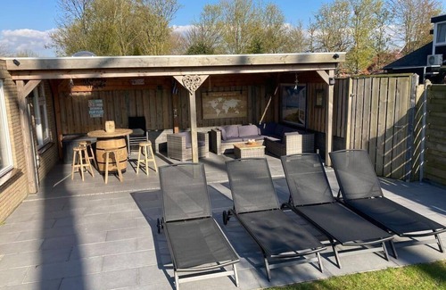Stavenisse House | Holiday house Stavenisse for 1 - 6 persons with 3 bedrooms - Twin house