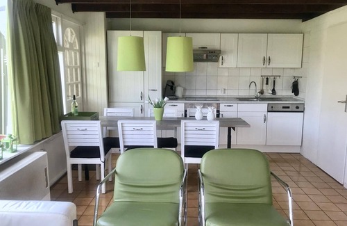 Stavenisse House | Holiday house Stavenisse for 1 - 4 persons with 2 bedrooms - Row house