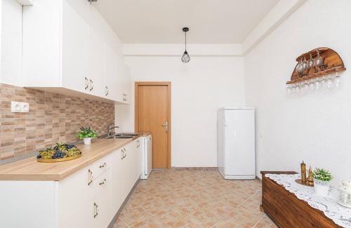Cvrljevo House | Holiday house Unesic for 1 - 8 persons with 3 bedrooms - Holiday home