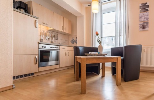 Stralsund Apartment | Holiday house V - Ferienzimmer "Zur Quelle"