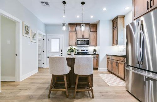San Angelo House | Holiday Inn 3 BR 2 and a half BA New