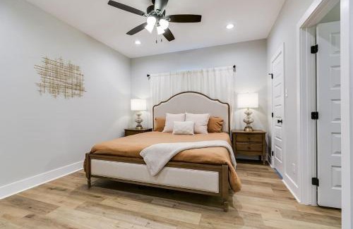 San Angelo House | Holiday Inn 3 BR 2 and a half BA New