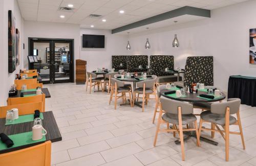 Auburn Hotel | Holiday Inn Auburn-Finger Lakes Region by IHG