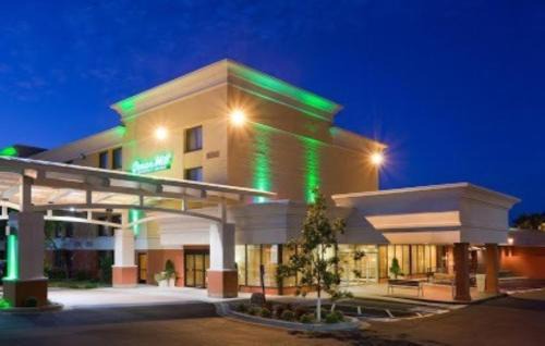 West Bloomington Hotel | Holiday Inn Bloomington Airport South-Mall Area by IHG