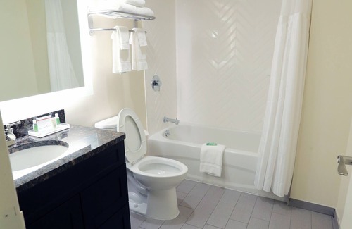 Champaign Hotel | Holiday Inn Champaign by IHG
