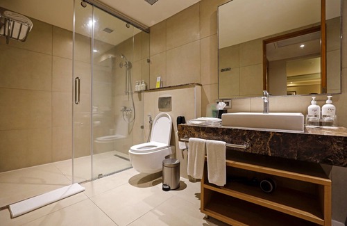 Mylapore Tiruvallikk Hotel | Holiday Inn Chennai OMR IT Expressway by IHG