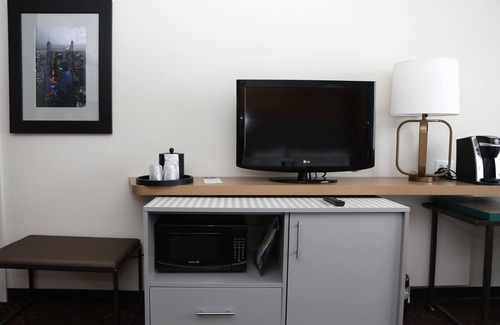 O'Hare Hotel | Holiday Inn Chicago O'Hare Area by IHG