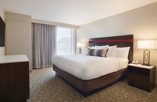 Schaumburg Hotel | Holiday Inn Chicago - Schaumburg by IHG
