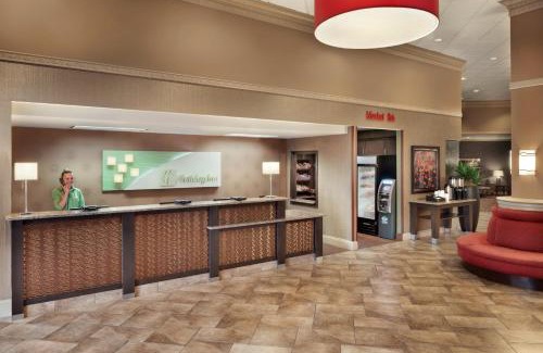 Downtown Dubuque Hotel | Holiday Inn Dubuque/Galena by IHG