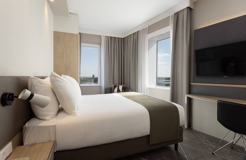 Strijp Hotel | Holiday Inn Eindhoven Airport by IHG