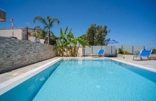 Alcamo Villa | holiday inn endless summer