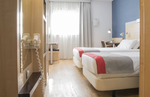 Sant Cugat del Valles Hotel | Holiday Inn Express Barcelona - Sant Cugat by IHG