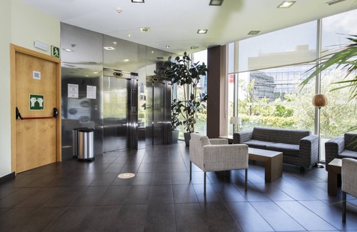 Sant Cugat del Valles Hotel | Holiday Inn Express Barcelona - Sant Cugat by IHG