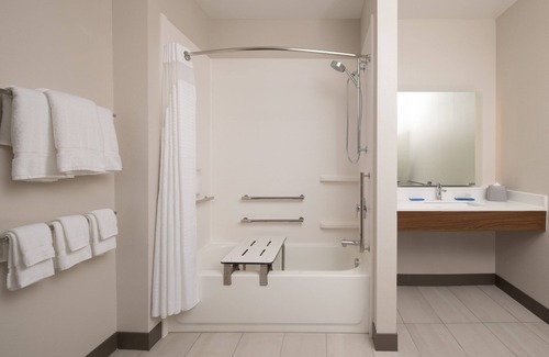 Biggar Hotel | Holiday Inn Express & Suites Ft Myers Beach-Sanibel Gateway by IHG