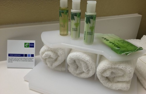 Arlington Heights Hotel | Holiday Inn Express Chicago NW - Arlington Heights by IHG