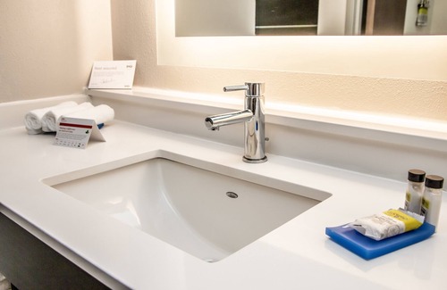 Allentown Hotel | Holiday Inn Express Allentown North by IHG