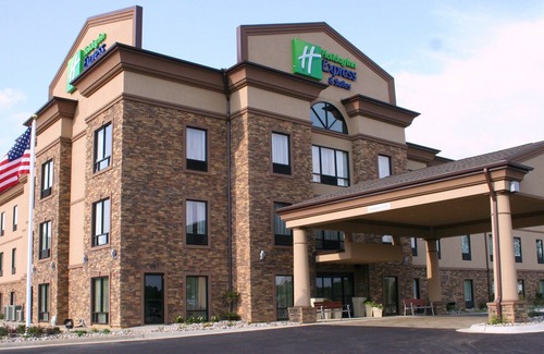Caddo Valley Hotel | Holiday Inn Express Arkadelphia - Caddo Valley by IHG