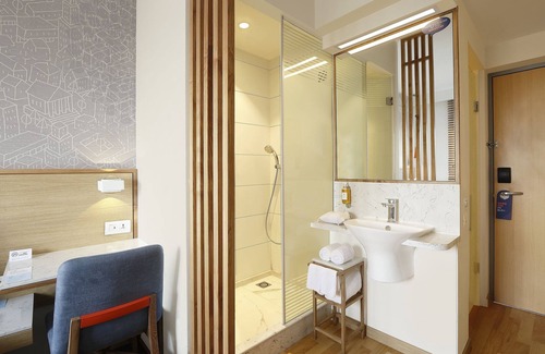 Yeshwanthpur Hotel | Holiday Inn Express Bengaluru Yeshwantpur by IHG