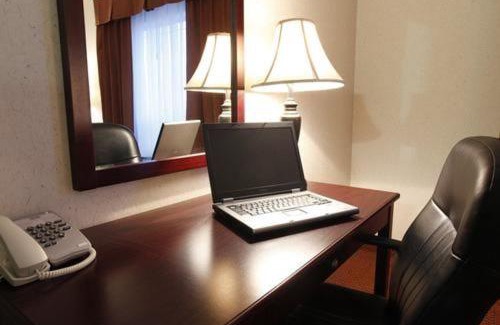 Grande Prairie Hotel | Holiday Inn Express Grande Prairie by IHG
