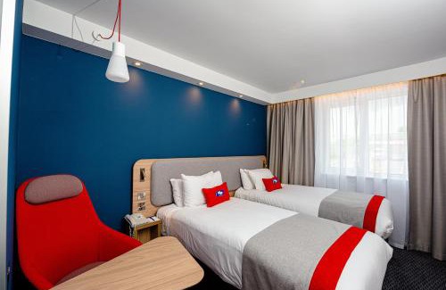 Upper Harbledown Hotel | Holiday Inn Express Canterbury by IHG