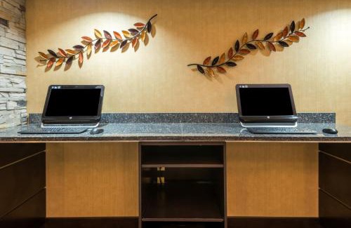 Casper Hotel | Holiday Inn Express Casper I-25 by IHG