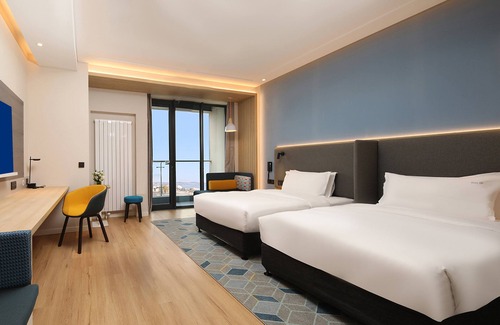 Xi Gang Hotel | Holiday Inn Express Dalian Golden Pebble Beach by IHG