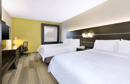 Warren Hotel | Holiday Inn Express Detroit-Warren by IHG