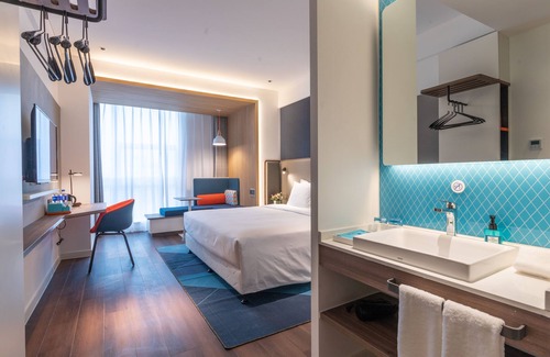 Humen Hotel | Holiday Inn Express Dongguan Humen by IHG