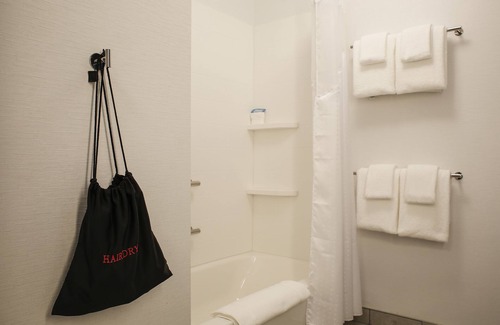 Evansville Hotel | Holiday Inn Express Evansville by IHG