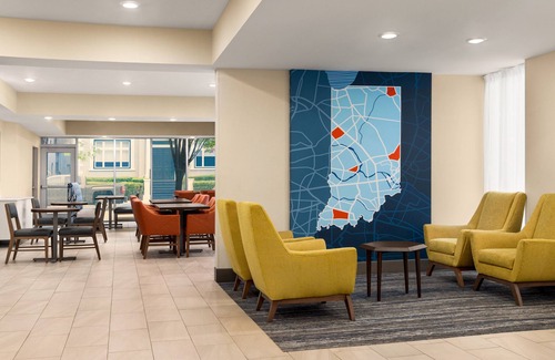 Evansville Hotel | Holiday Inn Express Evansville Downtown by IHG