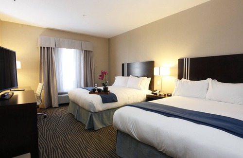 Fort St. John Hotel | Holiday Inn Express Fort St John by IHG