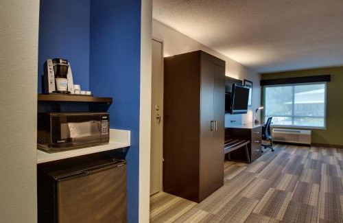 Georgetown Hotel | Holiday Inn Express Georgetown by IHG