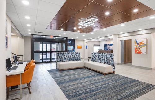 Greencastle Hotel | Holiday Inn Express Greencastle by IHG