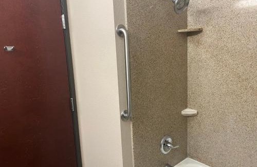Fort Stockton Hotel | Holiday Inn Express Hotel and Suites Fort Stockton by IHG