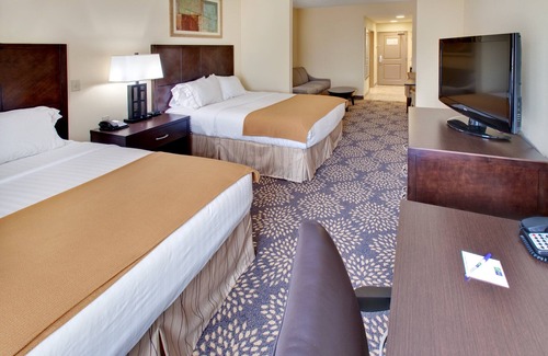 Grand Island Hotel | Holiday Inn Express Hotel & Suites Grand Island by IHG