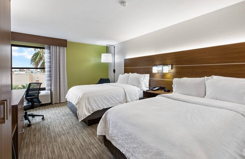 Harlingen Hotel | Holiday Inn Express Harlingen by IHG