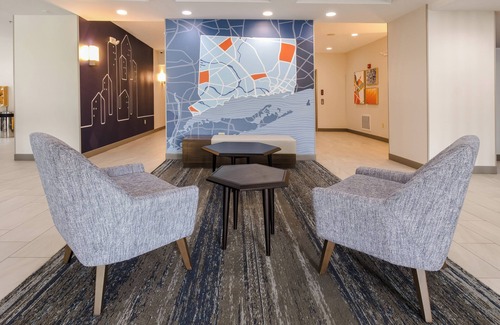 Newington Hotel | Holiday Inn Express Hartford – Newington, by IHG