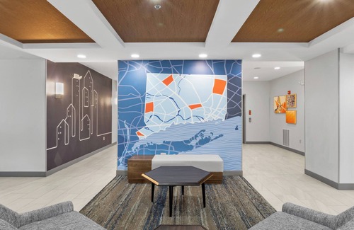 Newington Hotel | Holiday Inn Express Hartford – Newington, by IHG