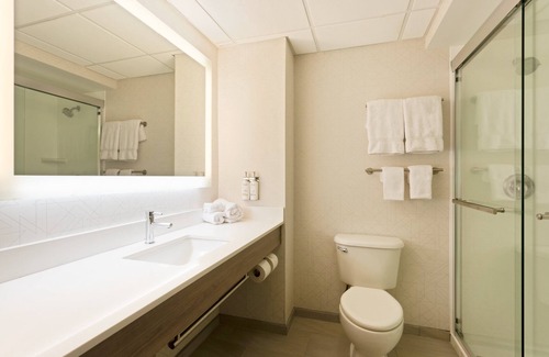 Hauppauge Hotel | Holiday Inn Express Hauppauge-Long Island