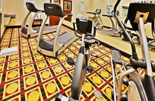 Bartlesville Hotel | Holiday Inn Express Hotel & Suites Bartlesville by IHG