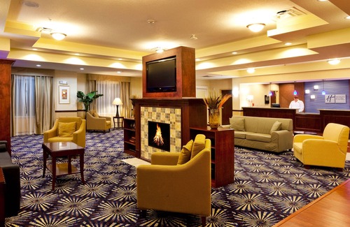 Brooksville Hotel | Holiday Inn Express Hotel & Suites Brooksville by IHG