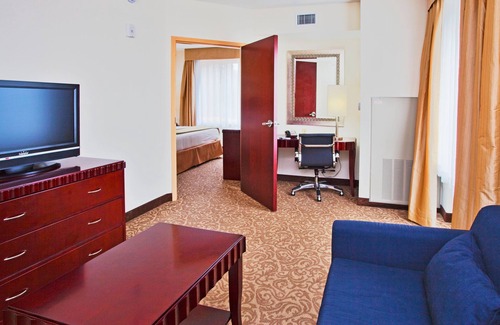 Brooksville Hotel | Holiday Inn Express Hotel & Suites Brooksville by IHG