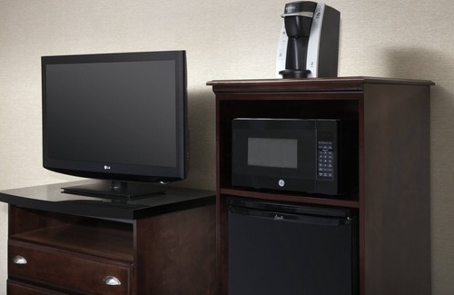Chambersburg Hotel | Holiday Inn Express Hotel & Suites Chambersburg by IHG