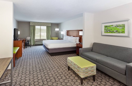 Phenix City Hotel | Holiday Inn Express Hotel & Suites Phenix City - Columbus by IHG