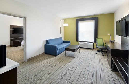 Port Richey Hotel | Holiday Inn Express Hotel & Suites Port Richey by IHG